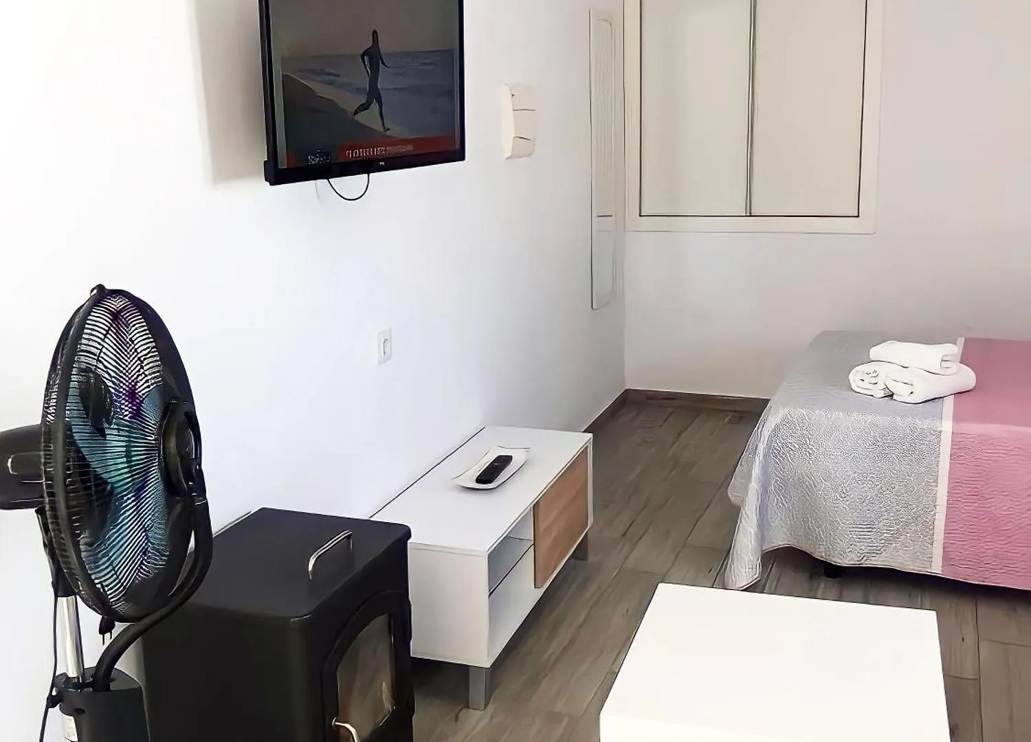 Apartment Estudios Contemporaneos Y Centricos Solo Familias Parejas Conil De La Frontera Spain